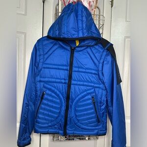 Moncler Craig Green Down-Filled Jacket – Limited Edition Genius Collection! 🔥💙